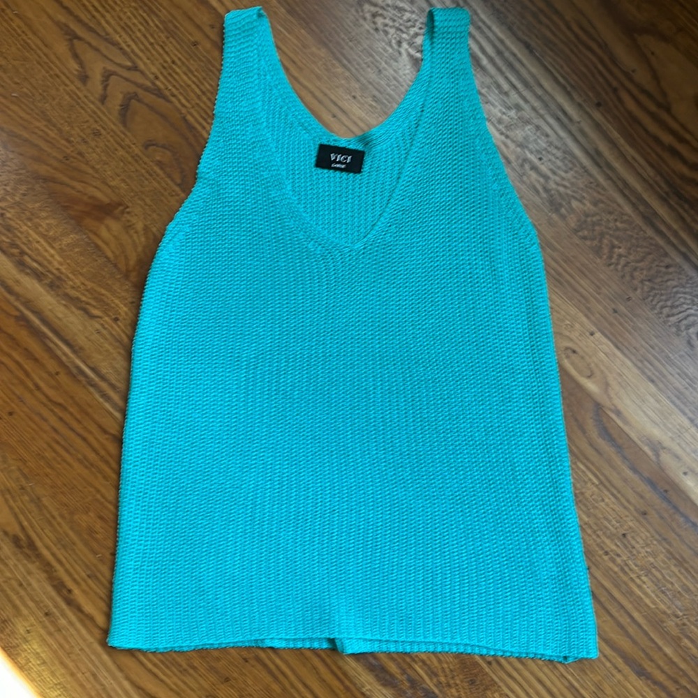 Vici greenish sweater like tank top size large